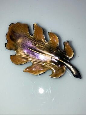 Oak Leaf enameled brooch pin